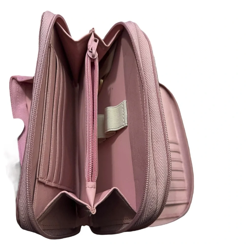 Buxton Women's Pink Wallet